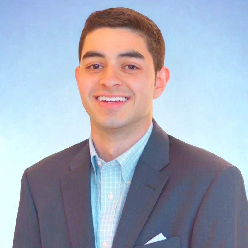 Chris Magill headshot